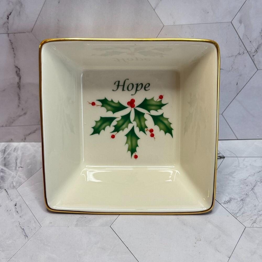 NIB Lenox Dish Christmas Holiday Square Hope Holly & Ivy Gold Trim Candy Trinket